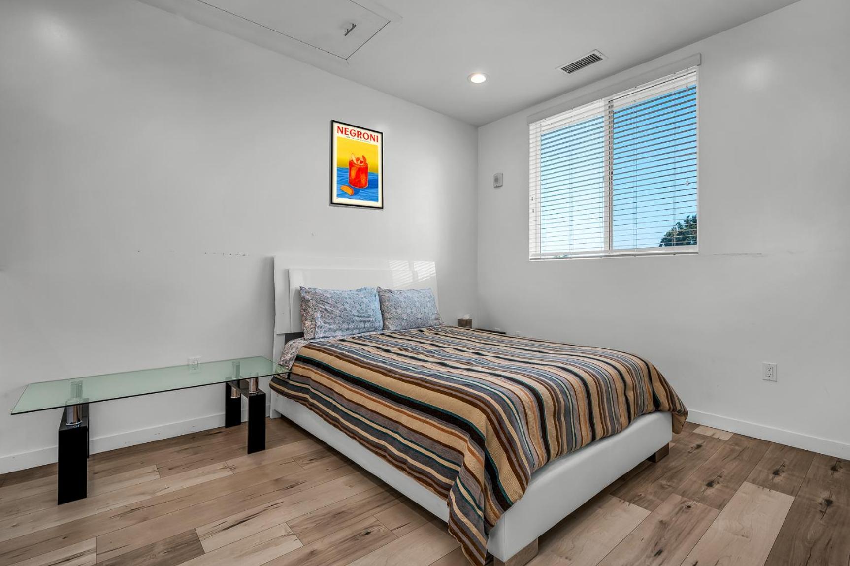 Appartement Stylish Modern One Bedroom Hollywood Loft With In Unite Washer Dryer & Balcony Los Angeles